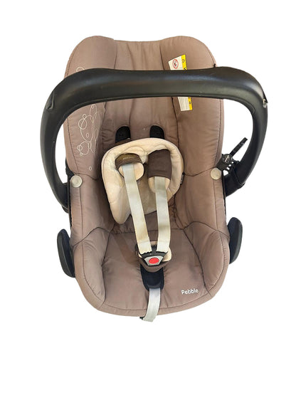 Baby car seat Maxi-Cosi with Isofix base